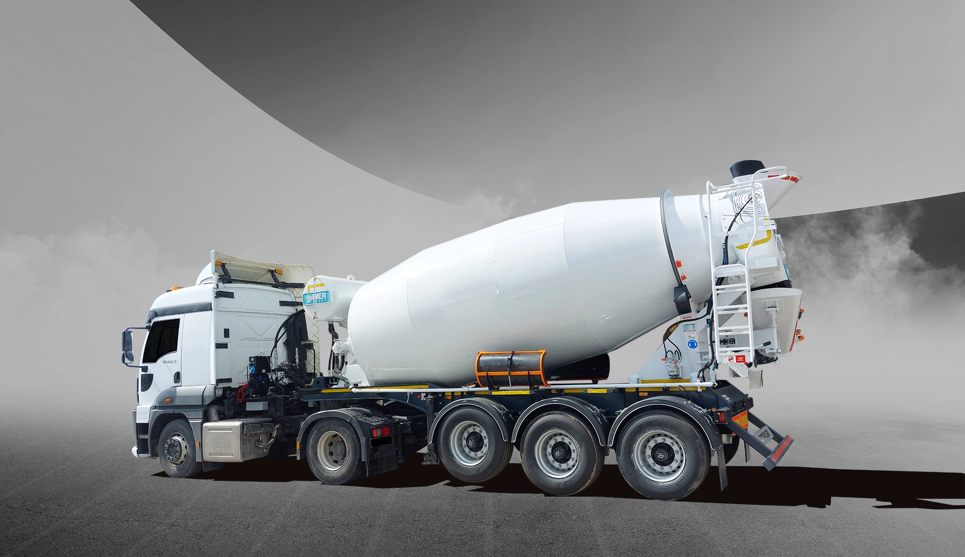 Semi Treyler Transmikser